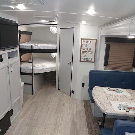Апартаменты The Torres' Camper Experience! Тампа Экстерьер фото